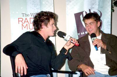 radio18.jpg