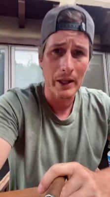 igtv82821_001_0843.jpeg