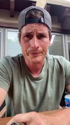 igtv82821_001_0848.jpeg